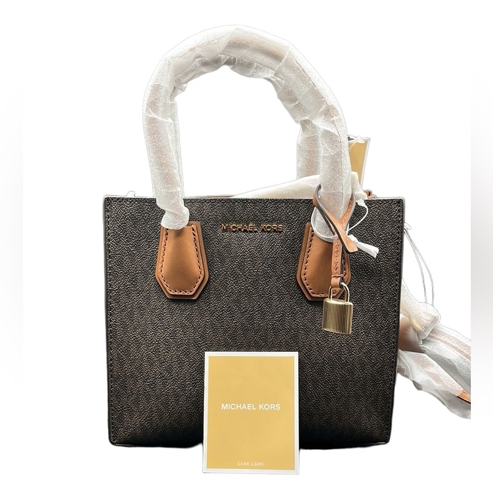 MICHAEL KORS MERCER TWO-TONE LOGO PRINT CROSSBODY BAG - Picture 2 of 12